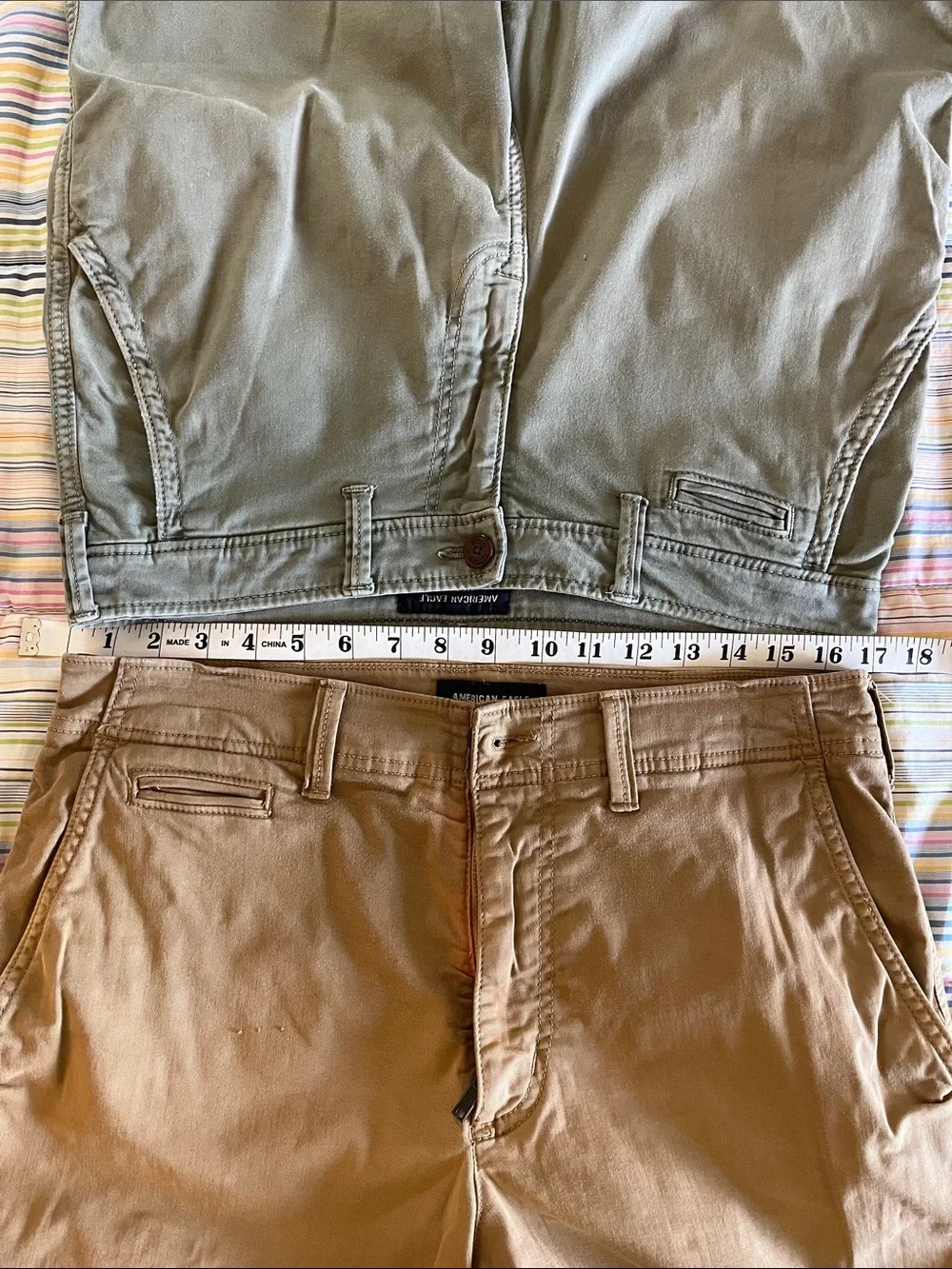 American Eagle Outfitters Men's Flat Front Shorts - Green & Khaki 2 Pairs 32‎